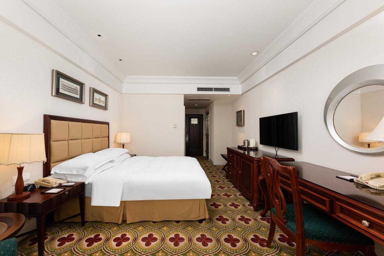 Ramada Plaza Optics Valley Hotel Vuhan Dış mekan fotoğraf