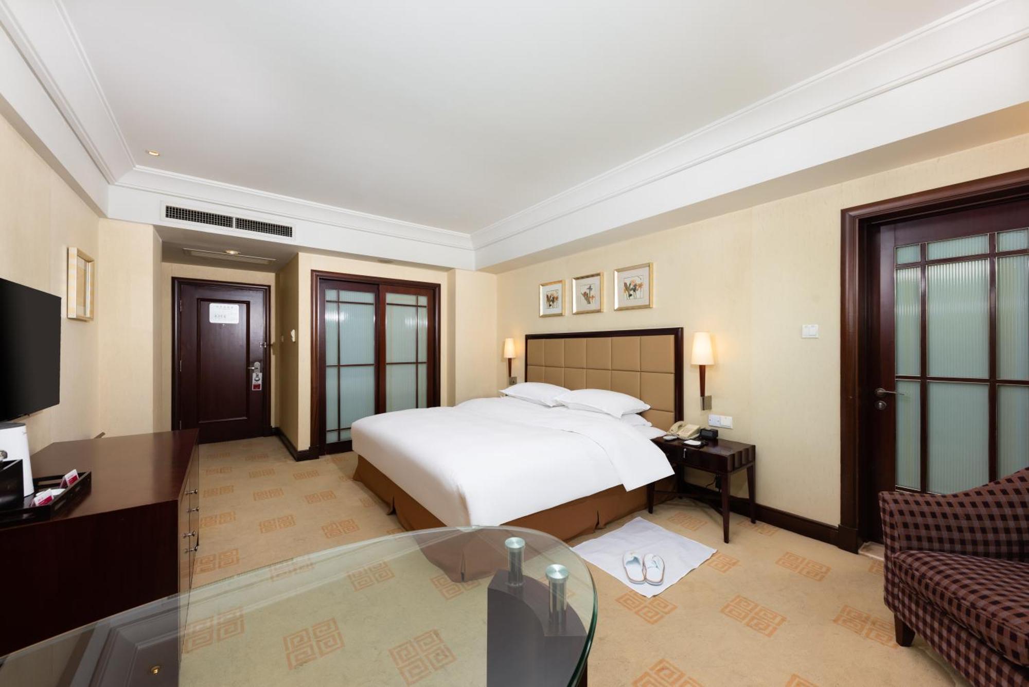 Ramada Plaza Optics Valley Hotel Vuhan Dış mekan fotoğraf