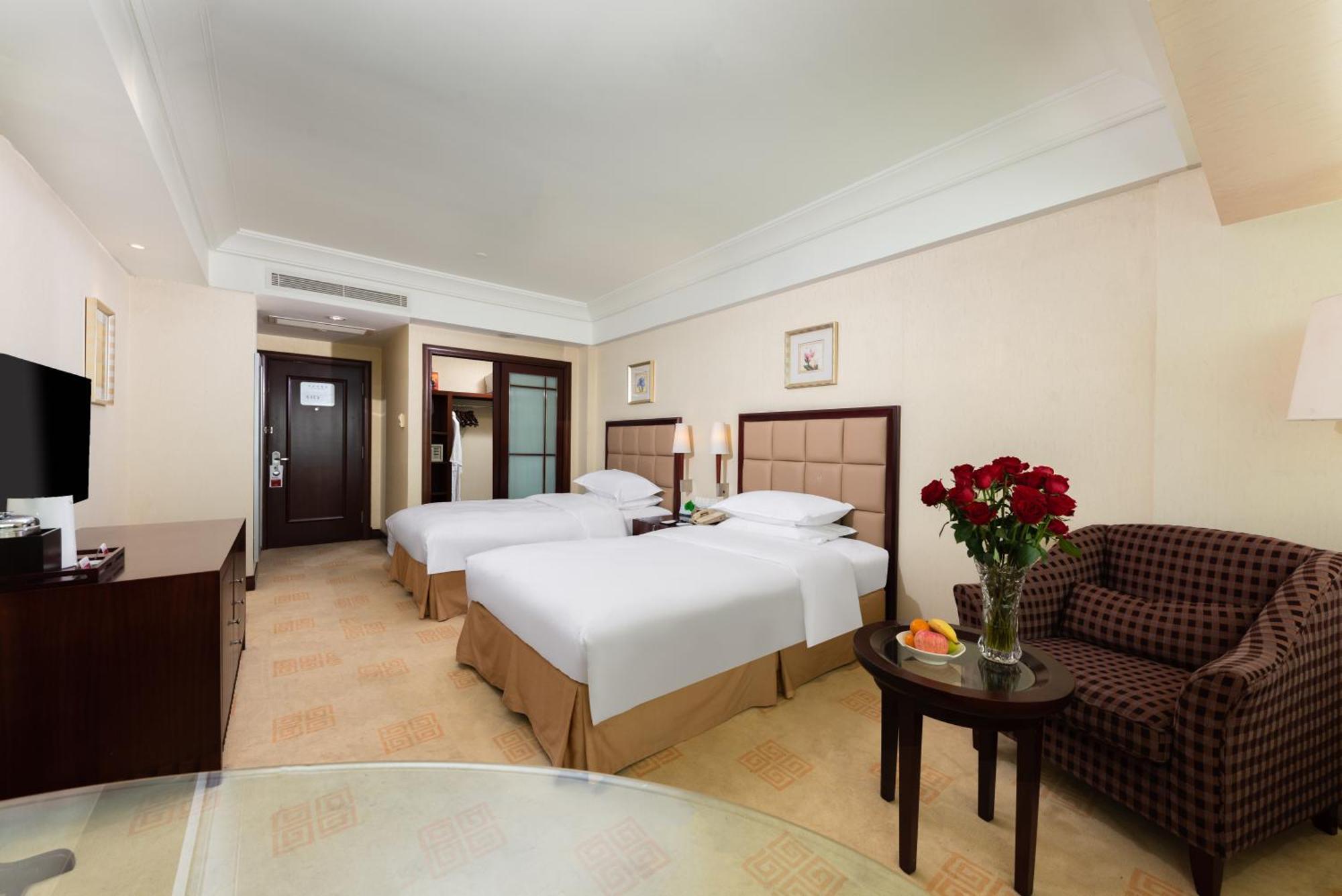 Ramada Plaza Optics Valley Hotel Vuhan Dış mekan fotoğraf