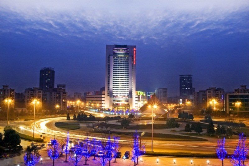 Ramada Plaza Optics Valley Hotel Vuhan Dış mekan fotoğraf