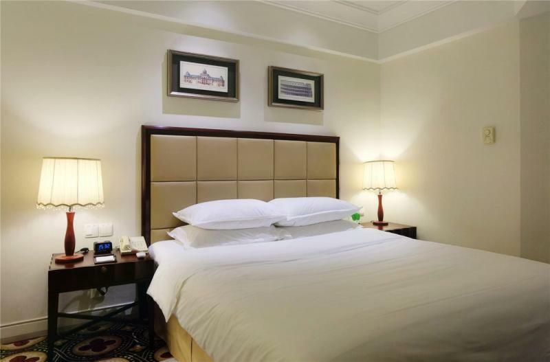 Ramada Plaza Optics Valley Hotel Vuhan Dış mekan fotoğraf