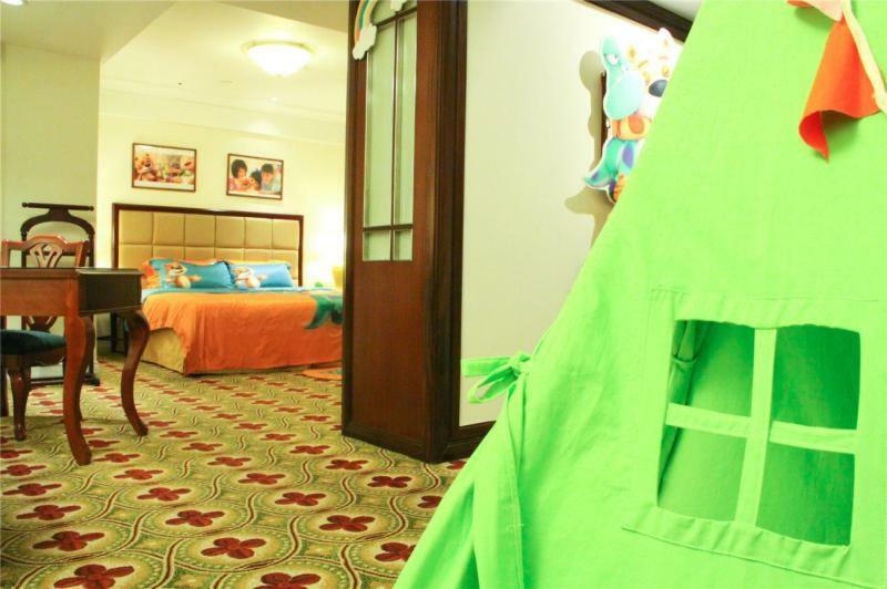 Ramada Plaza Optics Valley Hotel Vuhan Dış mekan fotoğraf